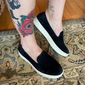 Sofft slip on sneaker shoes